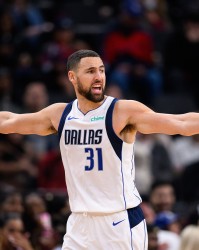 克莱：生涯第15个赛季&amp;我享受在场的每一秒 能打球真的是一种福气